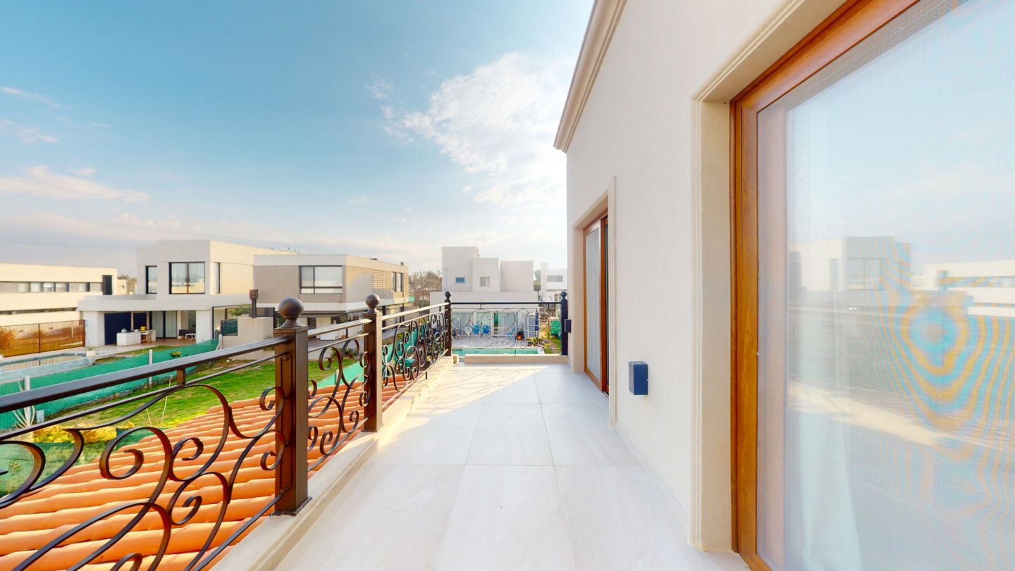 VENTA DE CASA EN La Plata - City Bell - 37