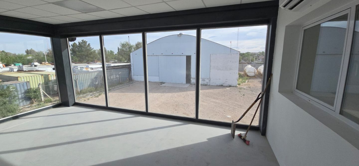 VENTA DE GALPON EN Centenario - 21