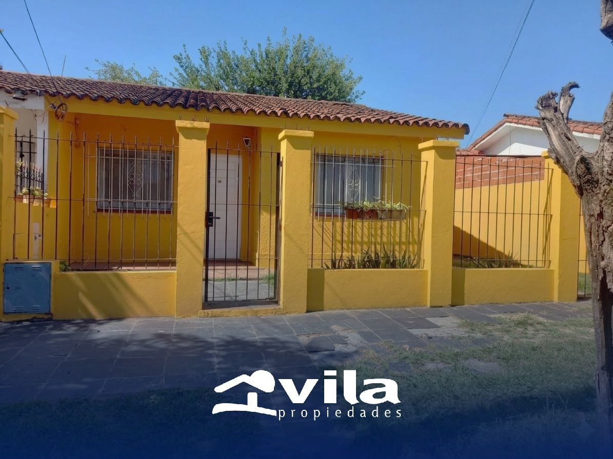 Casa en CABO 1° NESTOR  1400