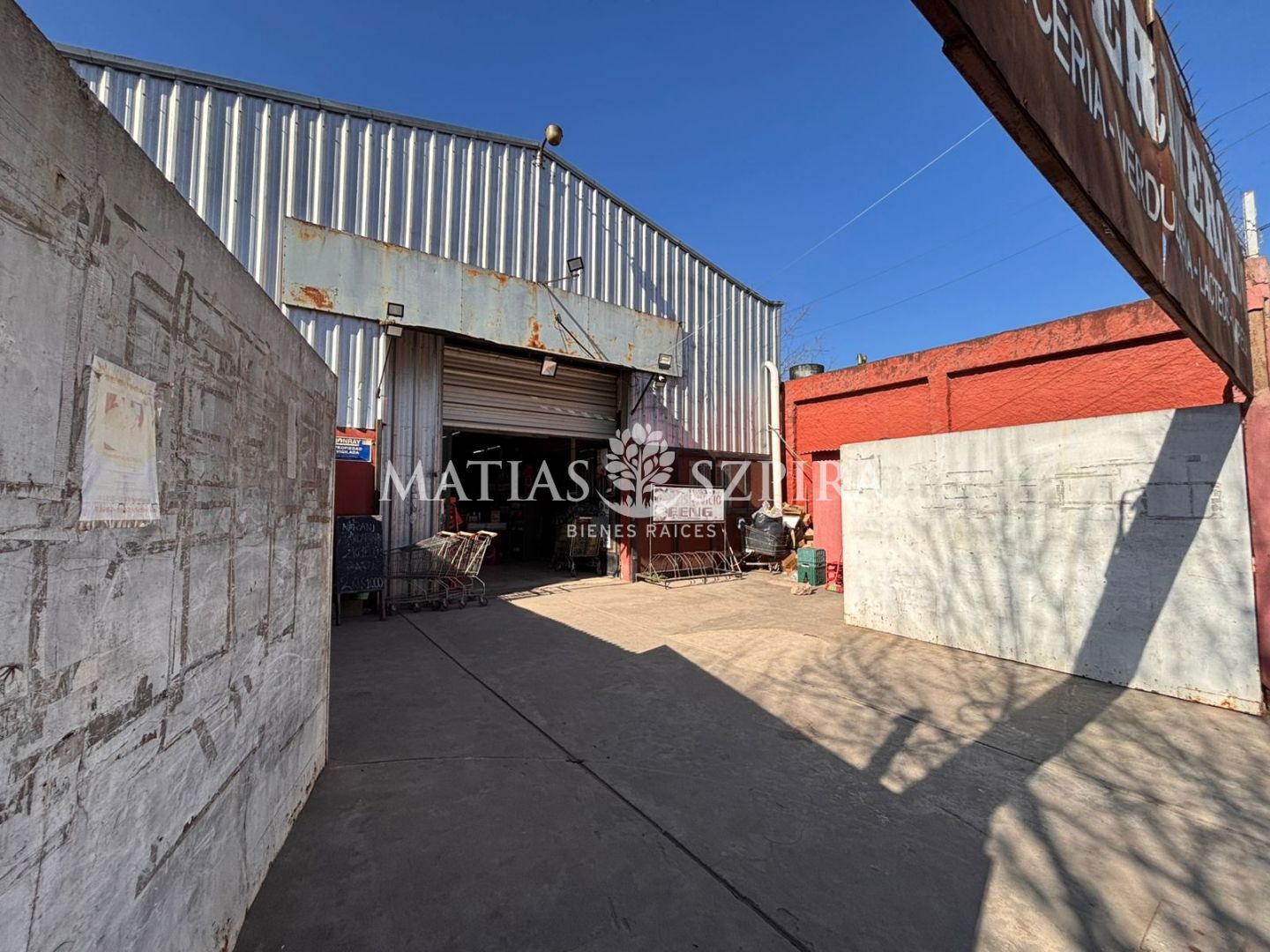 VENTA DE GALPON EN Moreno - Zapiola - 31