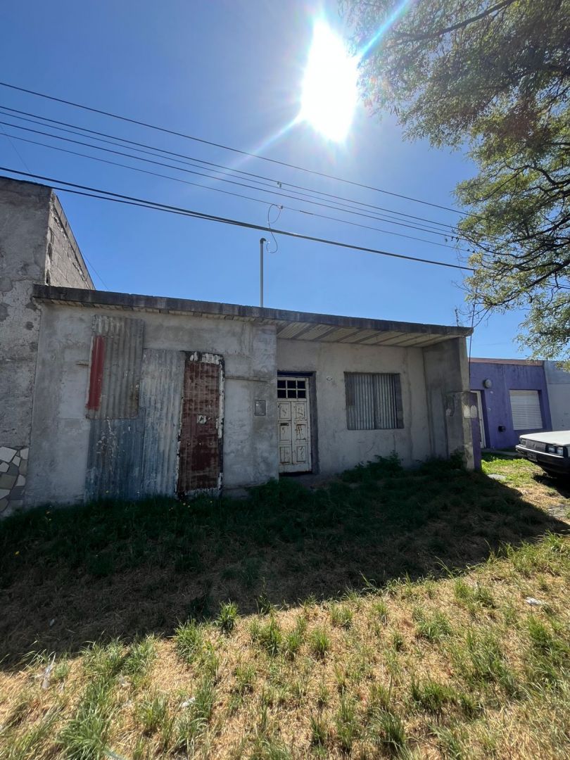 VENTA DE CASA EN Olavarría - Barrio PyM - 1
