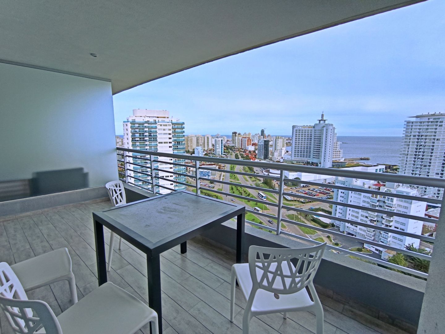 Apartamento en venta Playa Mansa 2 ambientes