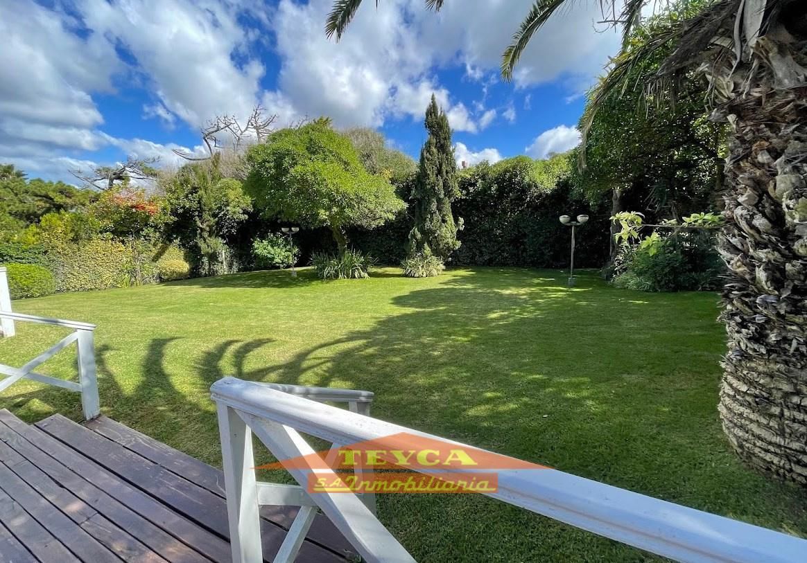 Casa en venta Lasalle 4 ambientes