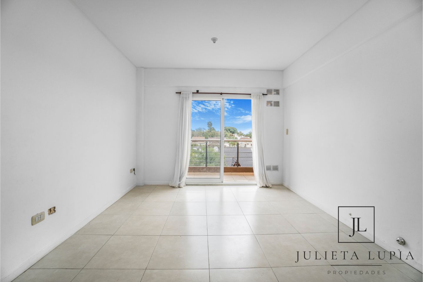 Departamento en Venta en Moron, G.B.A. Zona Oeste