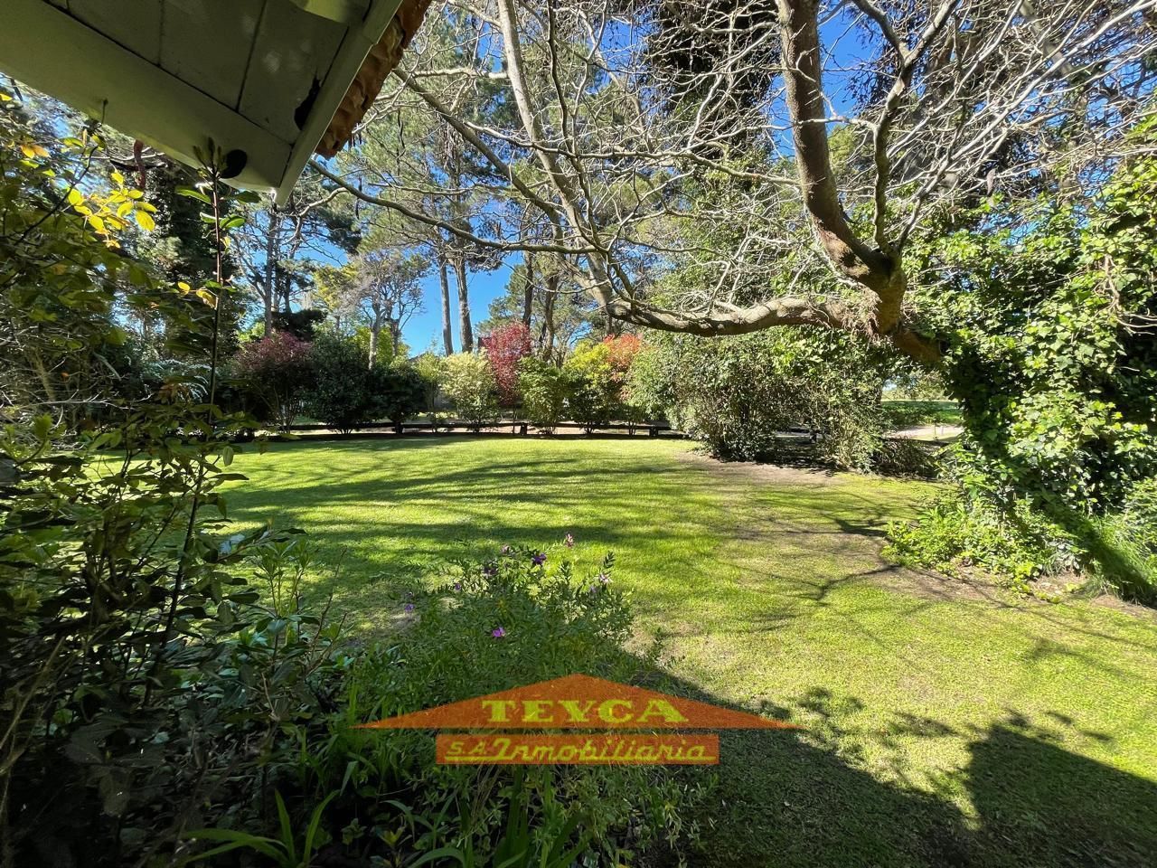 Casa en venta Lasalle 5 ambientes