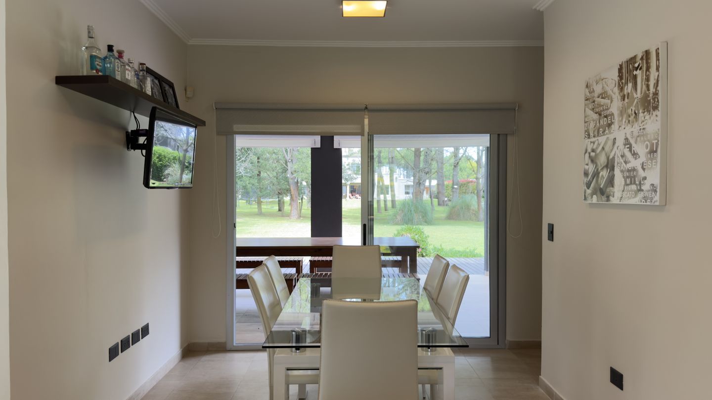 Casa EN VENTA Y ALQUILER