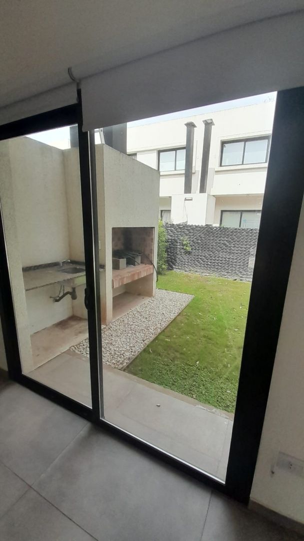 Casa en Venta en Ituzaingo, G.B.A. Zona Oeste