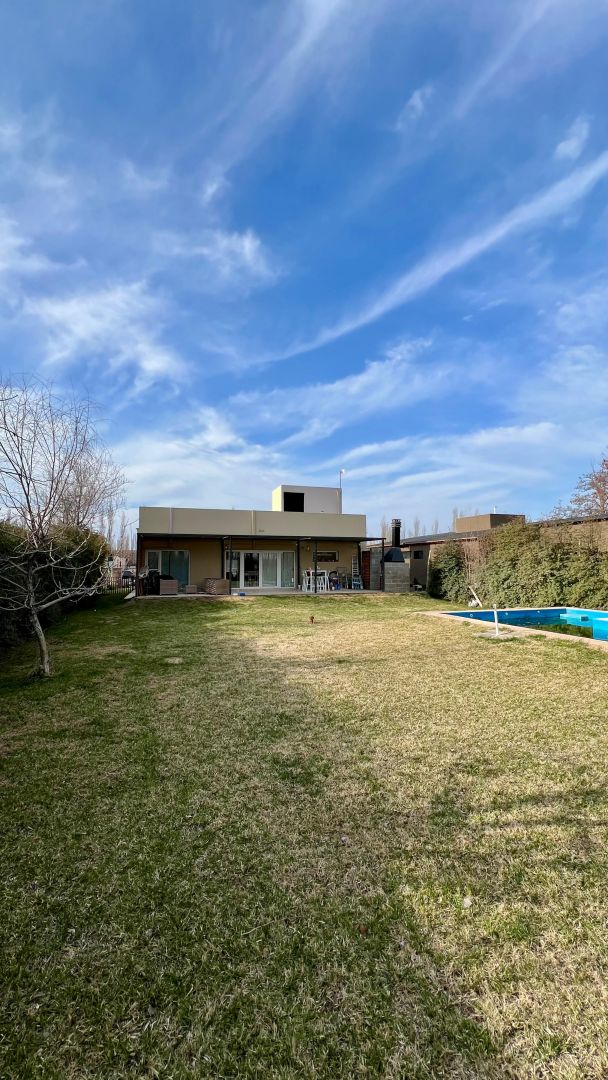 Casa en Alquiler en Neuquen, Neuquen