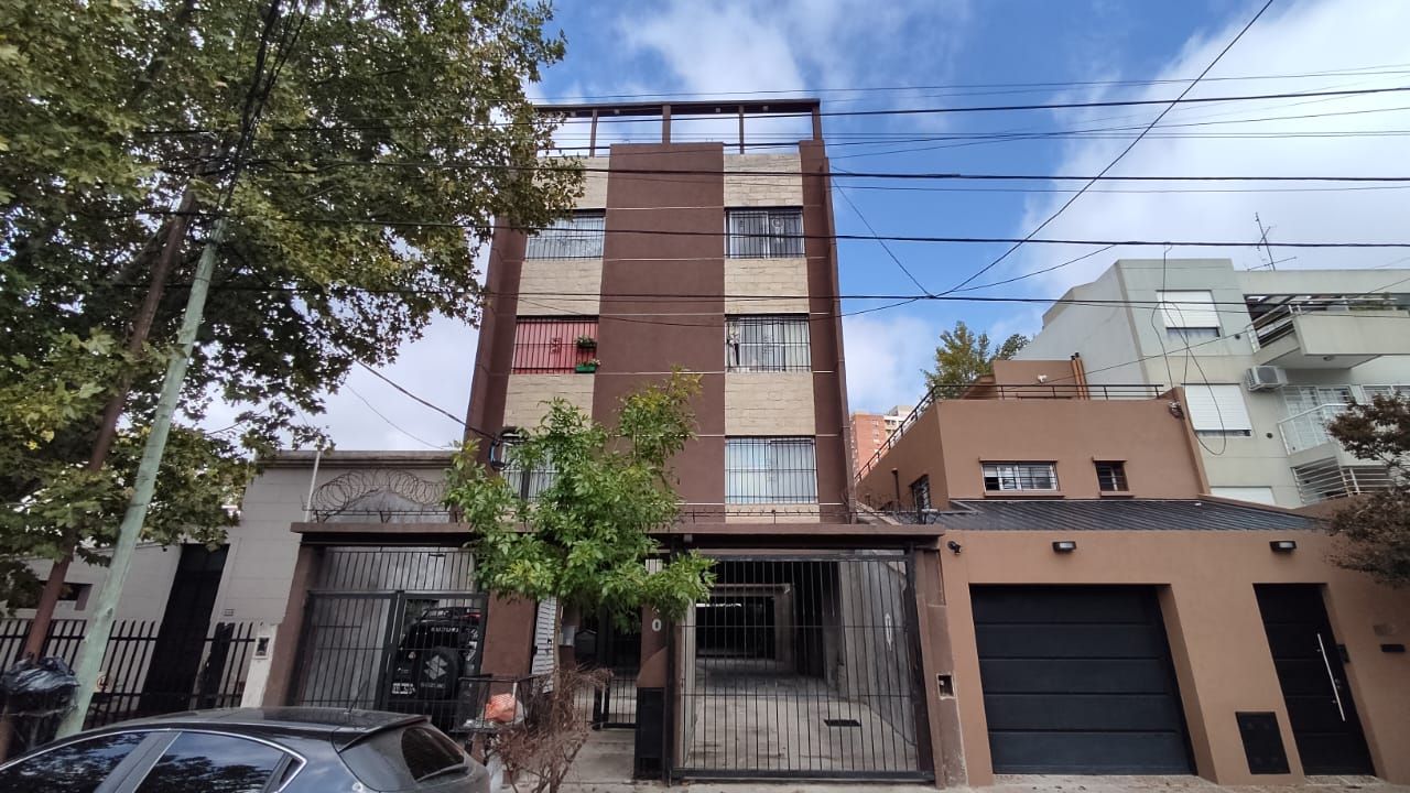 Departamento en Emilio Mitre 200