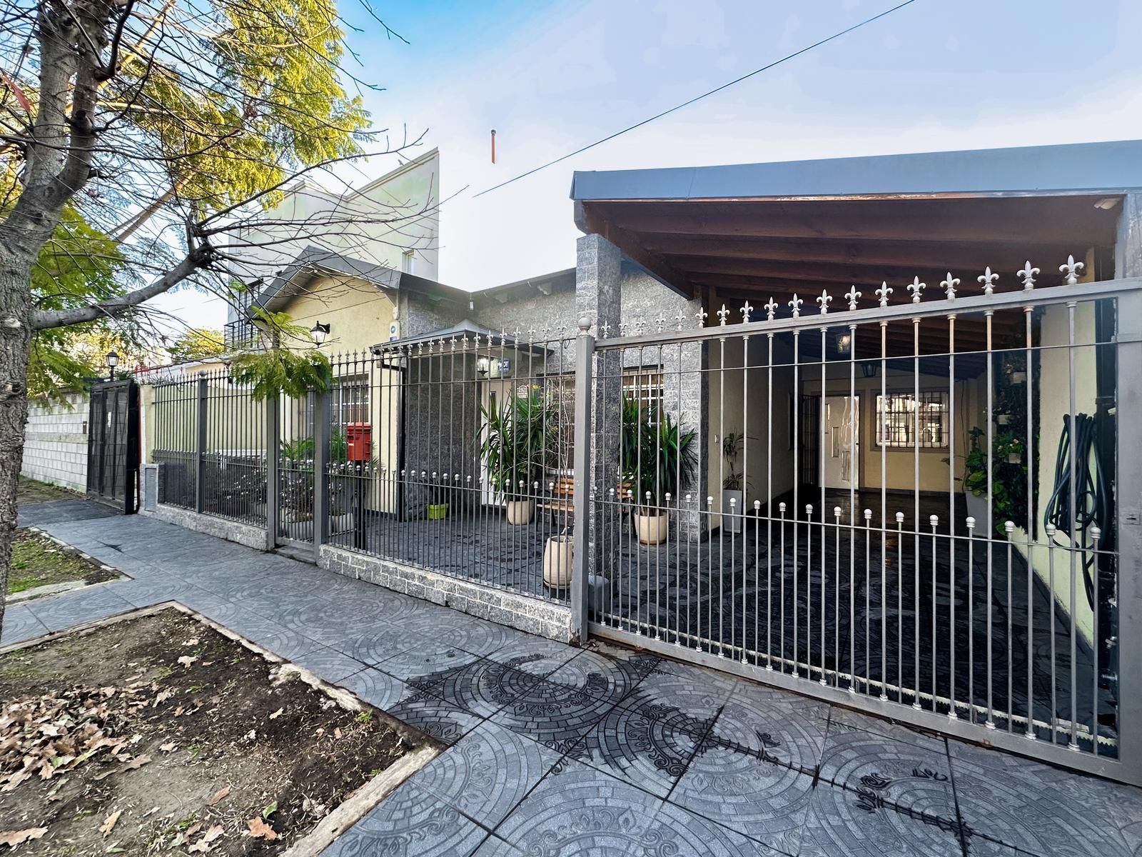 Casa en Venta en Moron, G.B.A. Zona Oeste