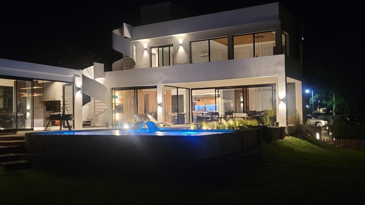 Casa en Venta en Pinamar, Buenos Aires Costa Atlantica