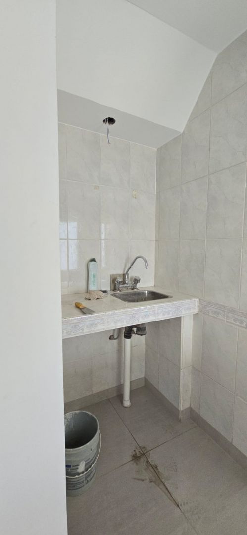 VENTA DE GALPON EN Centenario - 27