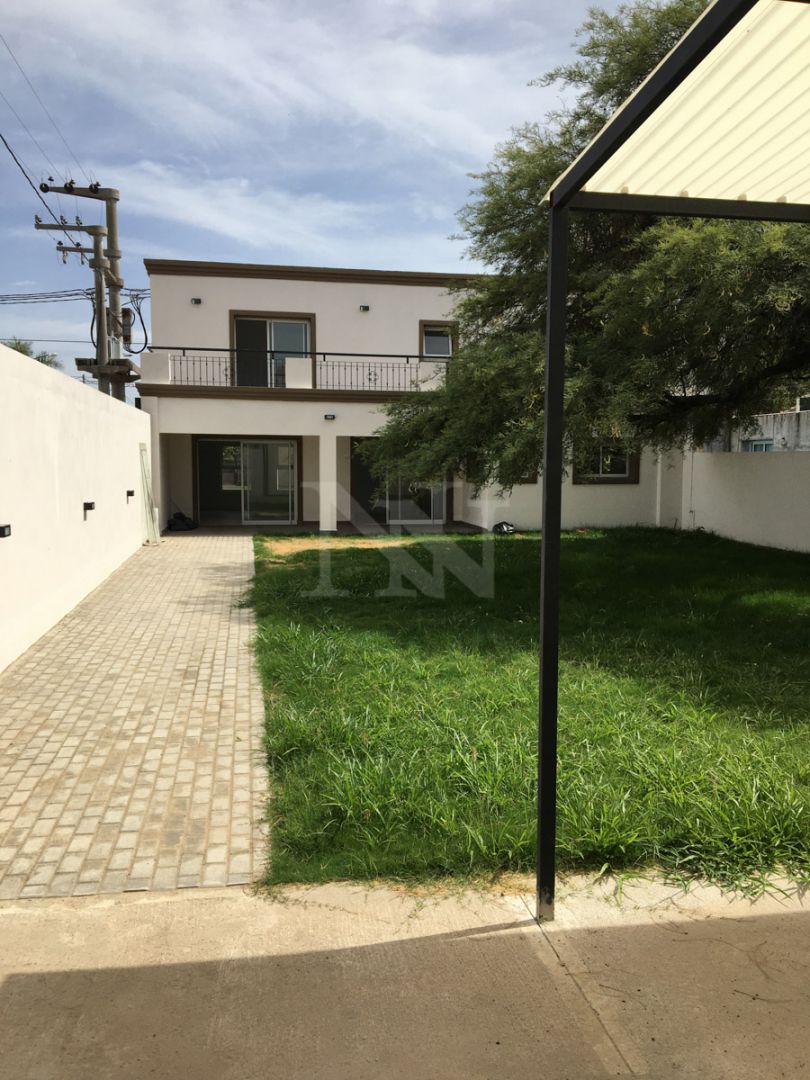 Casa en alquiler La Reserva 4 ambientes