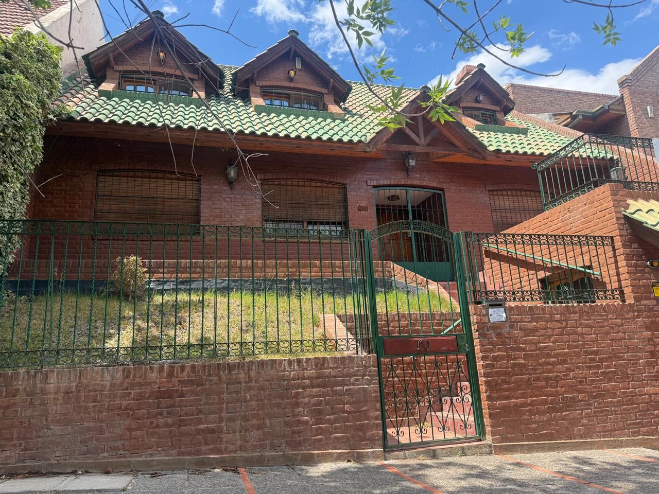 ALQUILER DE CASA EN Neuquén - 1