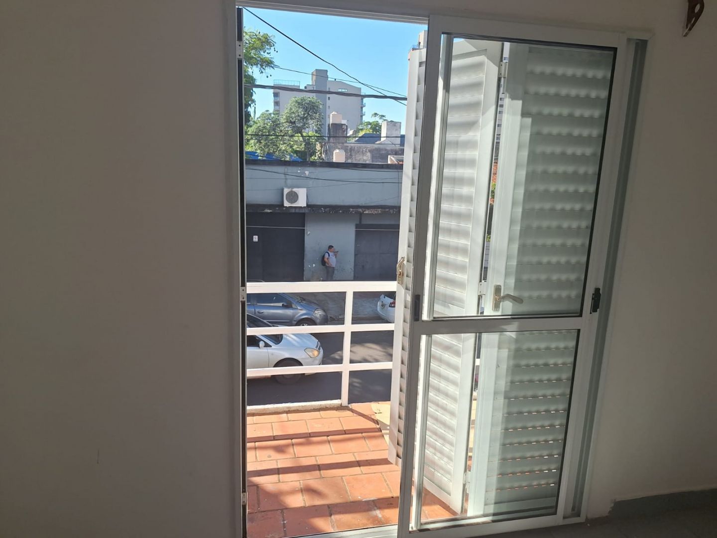 Casa en alquiler 3 dormitorios , 2 baños — foto 2