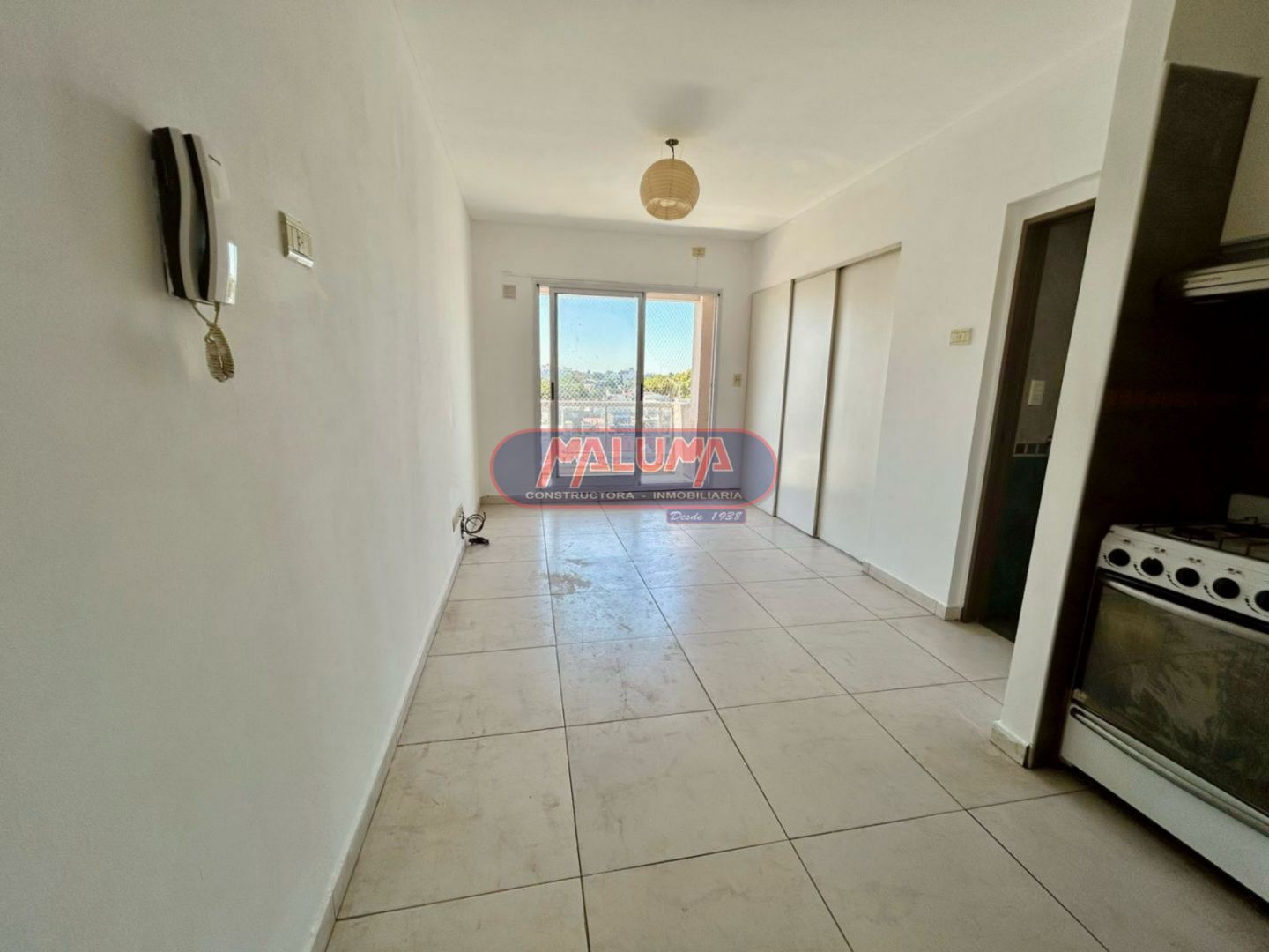 Departamento en Hipolito Vieytes 200