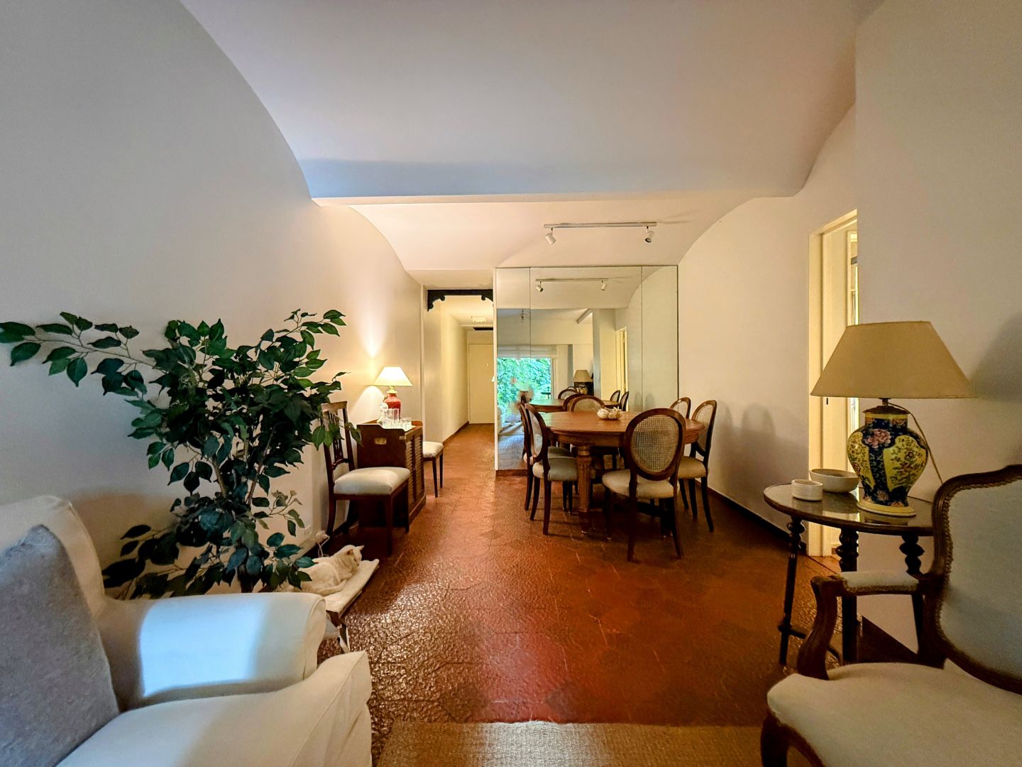 Departamento en AV. LUIS MARIA C 1000