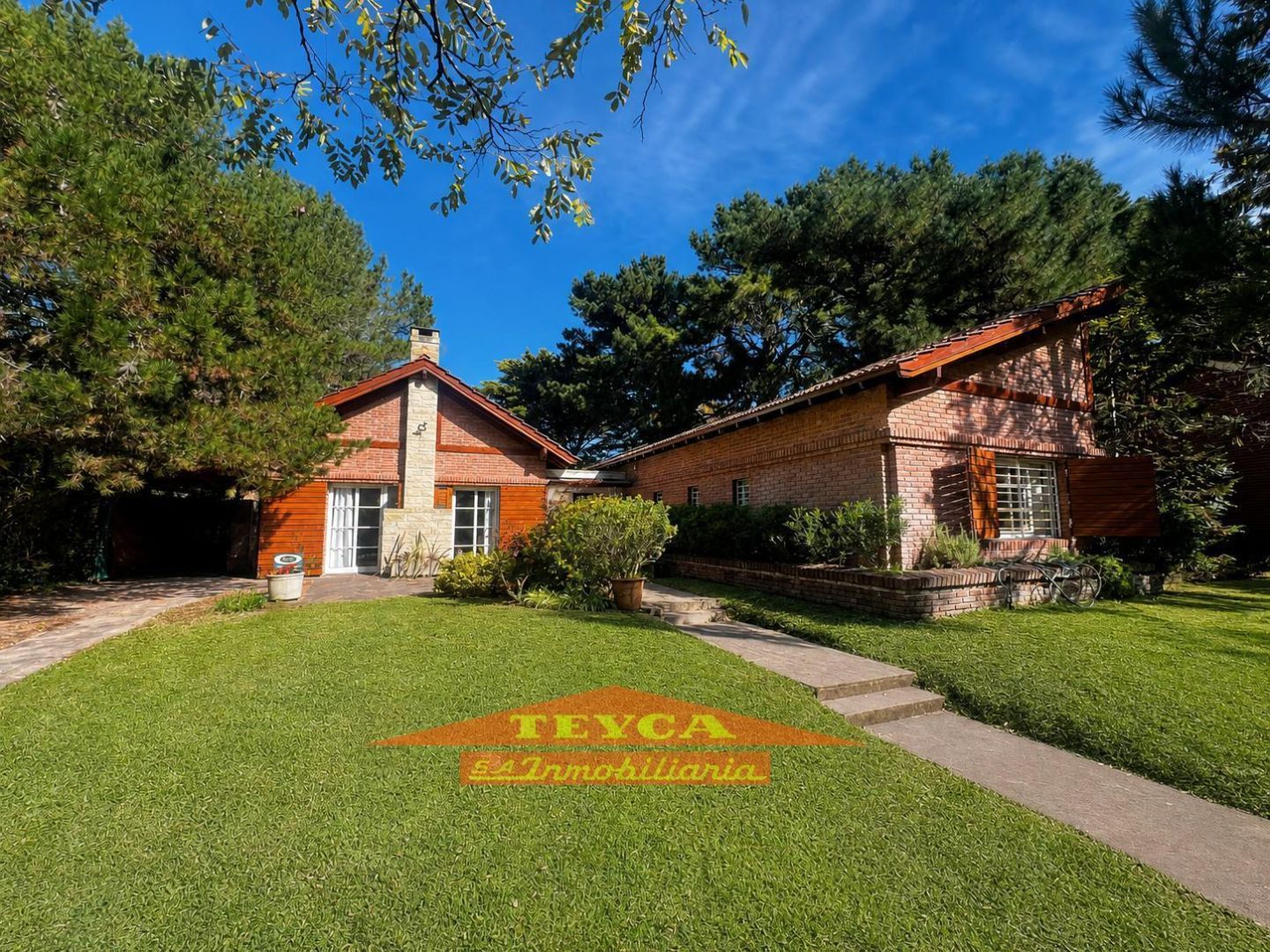 Casa en venta Lasalle 5 ambientes