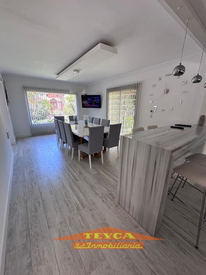 Casa en venta Golf Nuevo 5 ambientes
