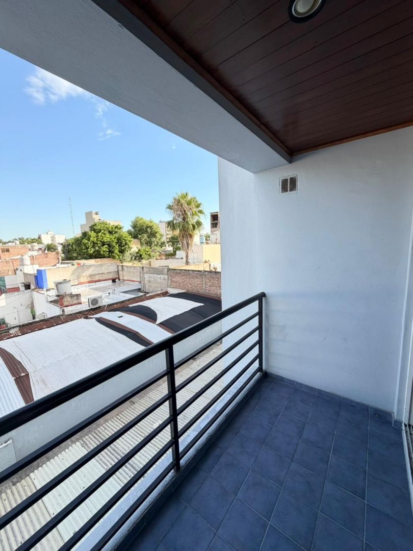 ALQUILER DE DEPARTAMENTO EN Tres de Febrero - Santos Lugares - 8