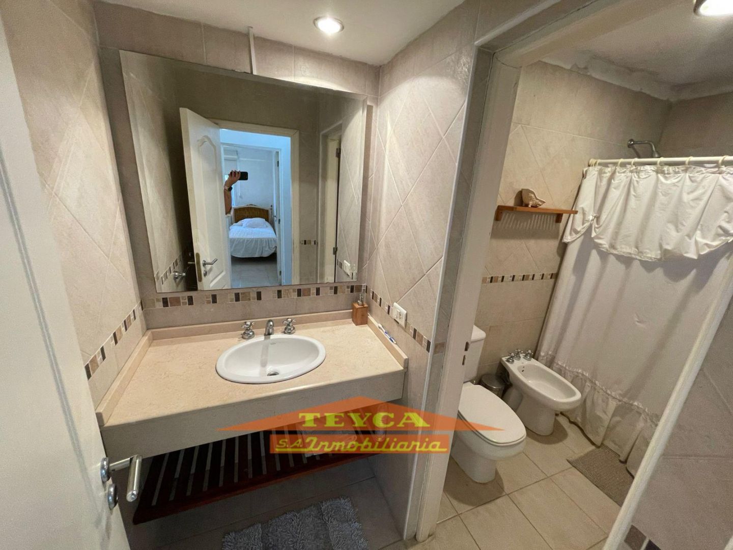 Casa en venta Lasalle 5 ambientes