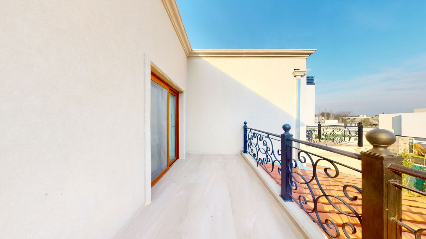 VENTA DE CASA EN La Plata - City Bell - 38