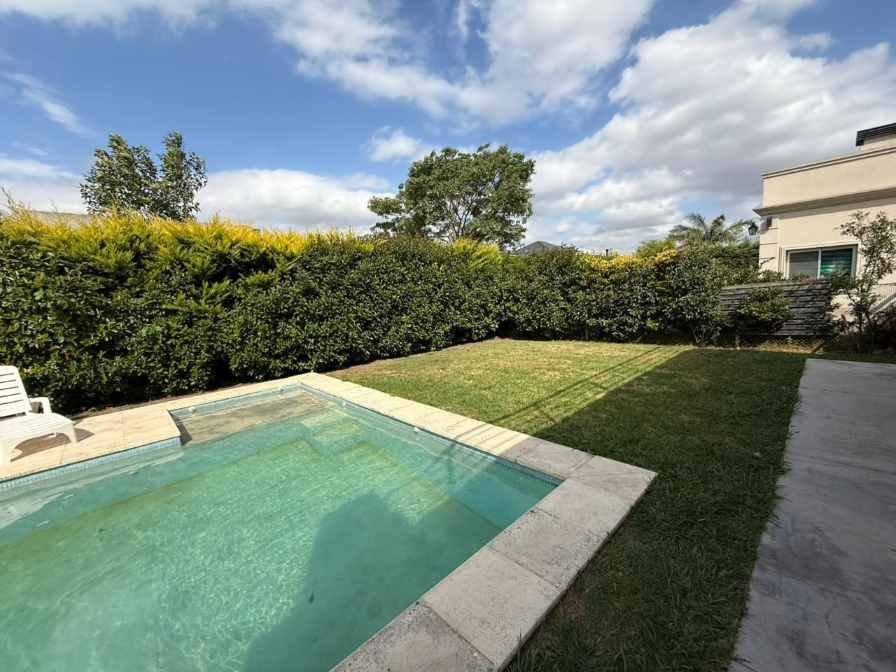 Casa EN ALQUILER