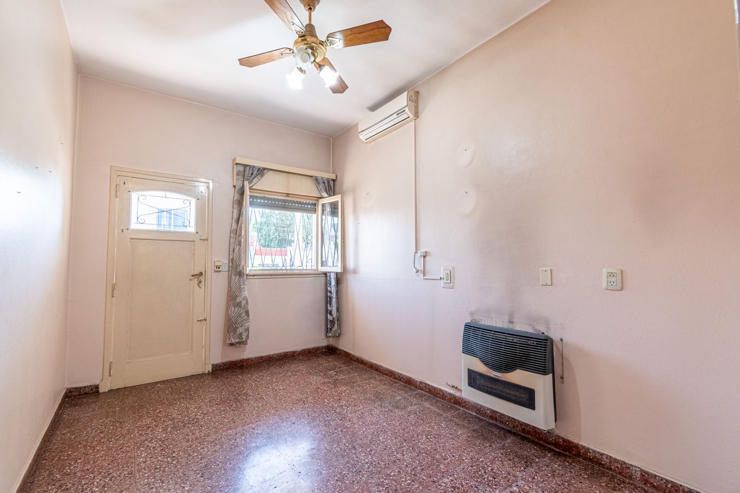 Casa en Venta en General San Martin, G.B.A. Zona Norte