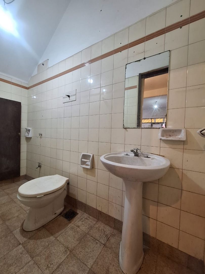 Local Comercial en Alquiler en Villa Pueyrredon, Capital Federal