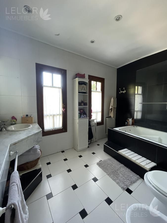 Casa en Venta en Ituzaingo, G.B.A. Zona Oeste