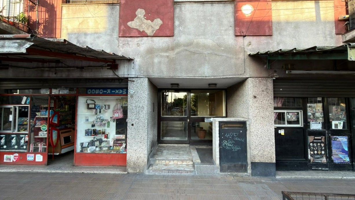 VENTA DE DEPARTAMENTO EN José C Paz - 4