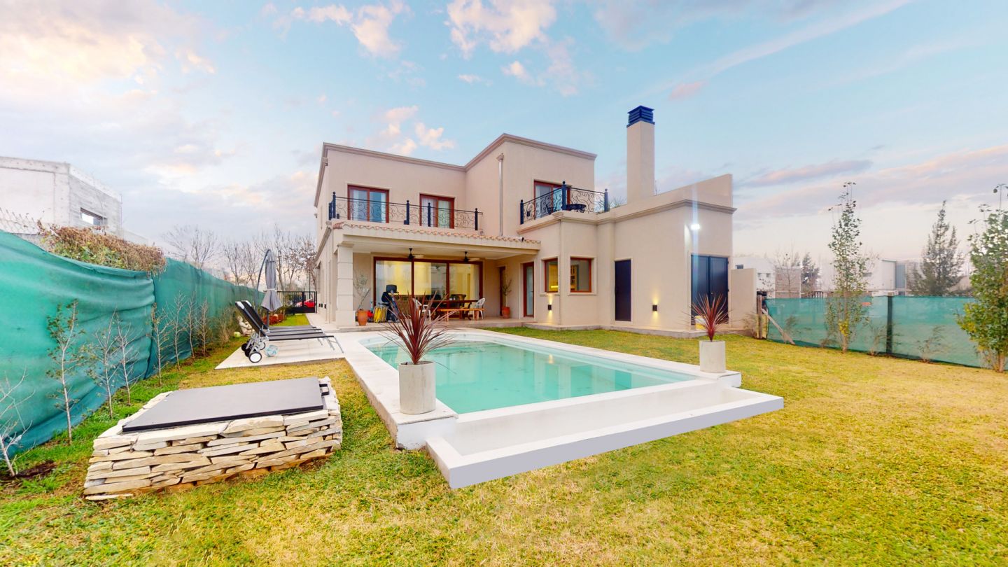 VENTA DE CASA EN La Plata - City Bell - 50
