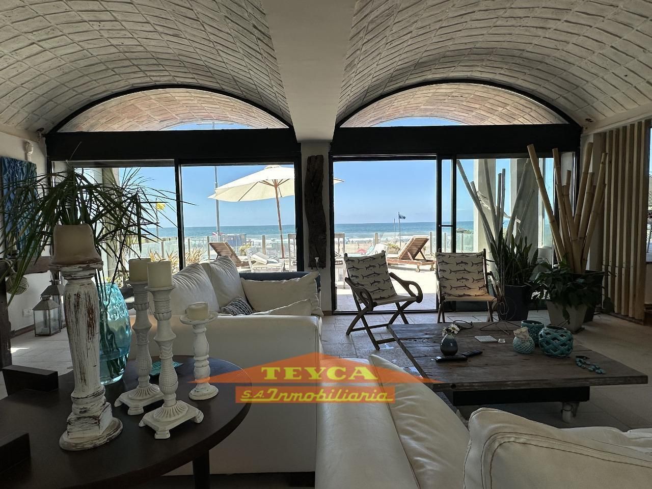 Casa en venta Lasalle 10 ambientes