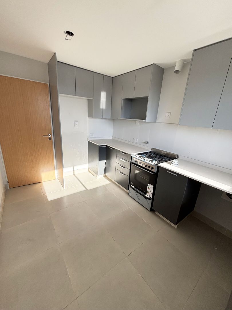Departamento en AV. ALVAREZ THOM 3100