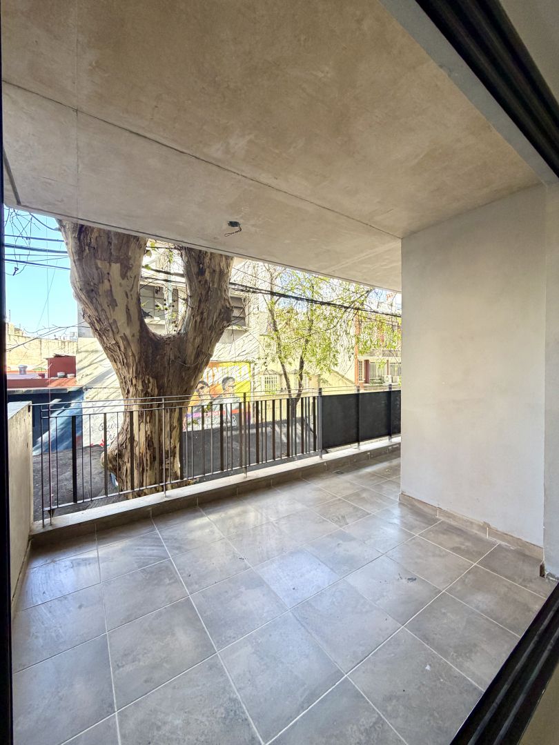 Departamento en CASTRO BARROS 800