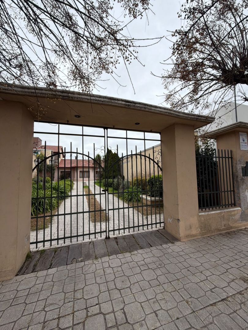 Casa en Rivadavia 4400