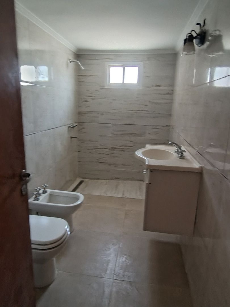 VENTA DE CASA EN Balcarce - Balcarce - 7
