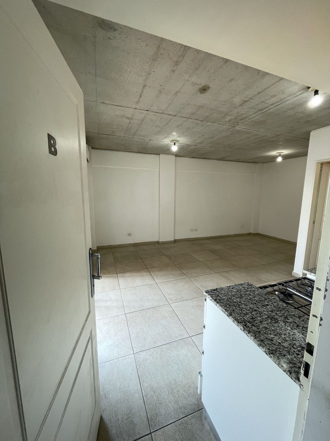 Departamento en Illia 1600