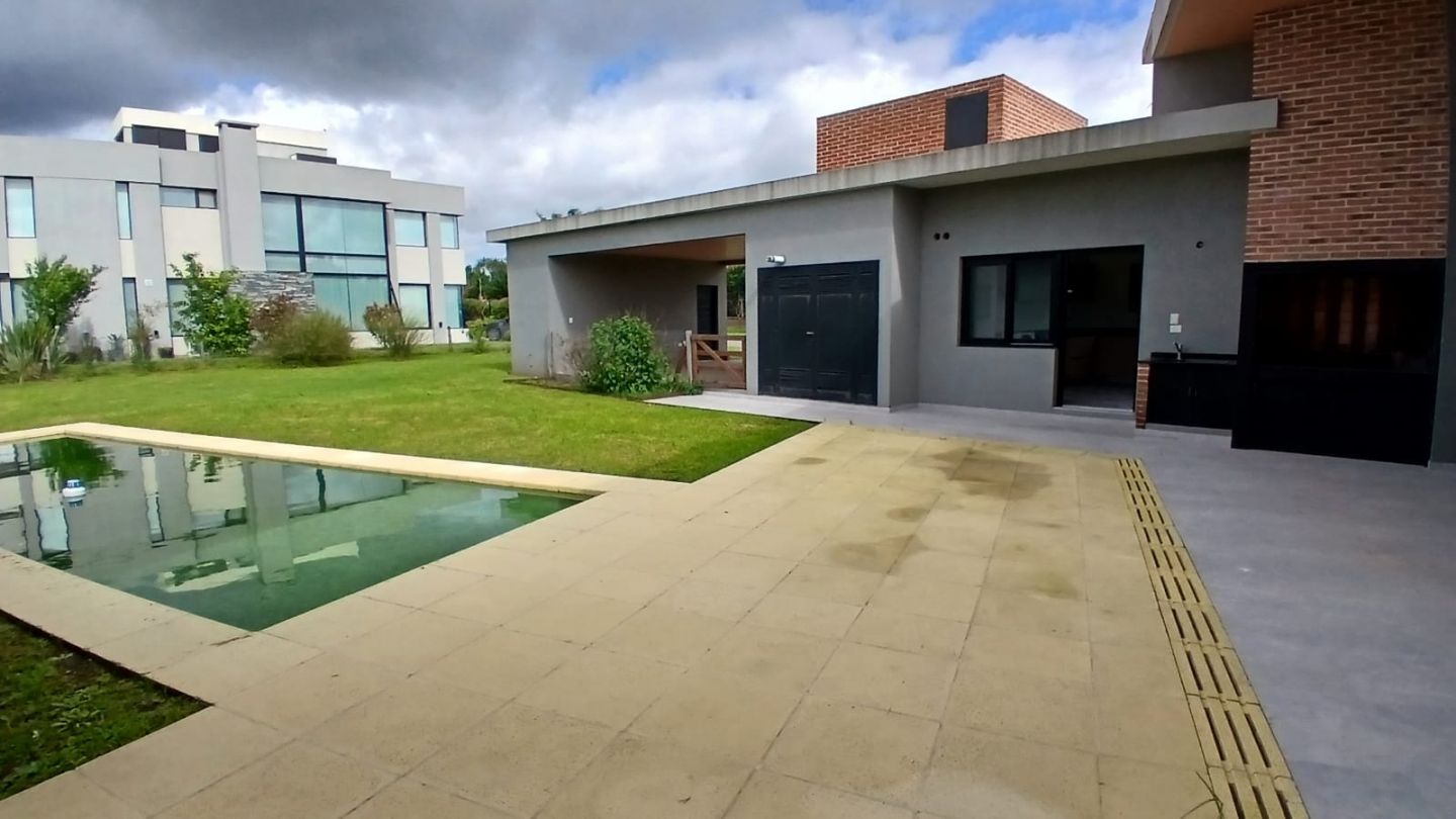 VENTA DE CASA EN Ezeiza - Valdevez Barrio Privado - 22