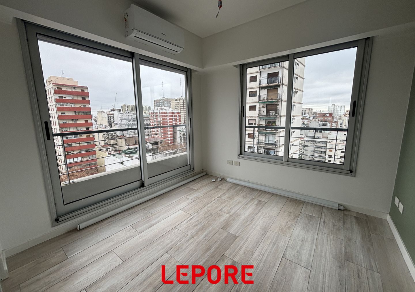 Departamento en AV. JUAN B ALBER 800