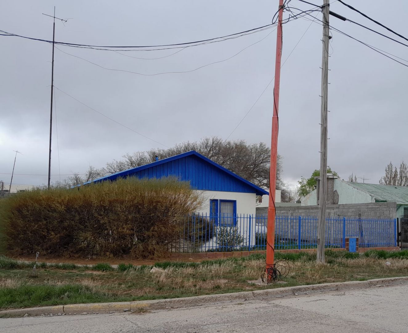 VENTA DE CASA EN Pico Truncado - YPF - 3