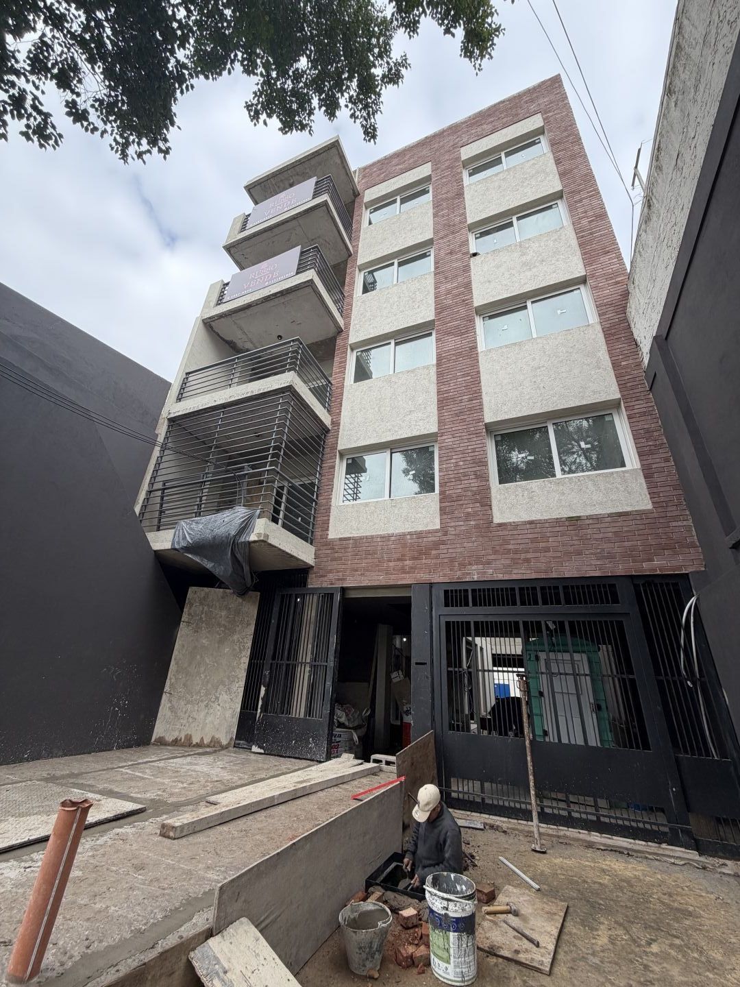 Departamento en Arturo illia 2000