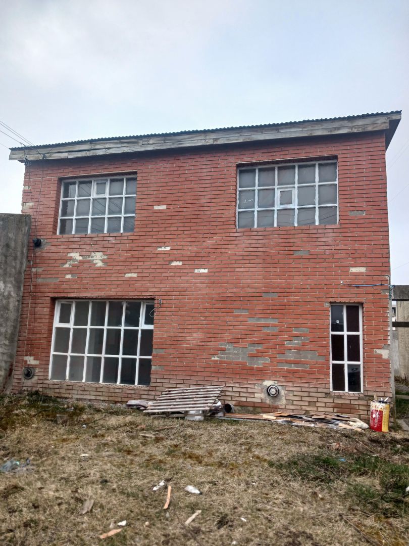 Casa en JOSE INGENIEROS 100