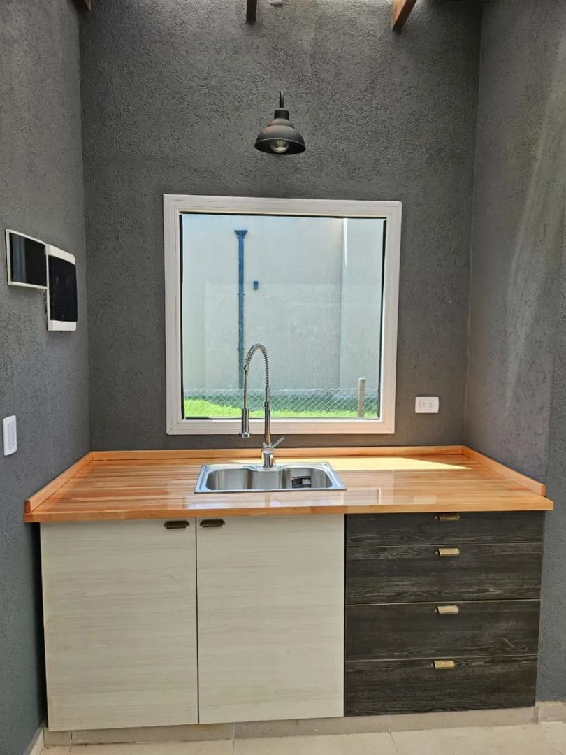 VENTA DE CASA EN Presidente Perón - Santo Domingo - 17