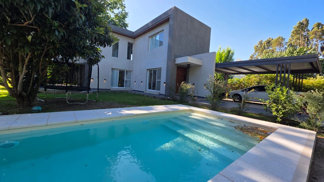 Casa EN VENTA