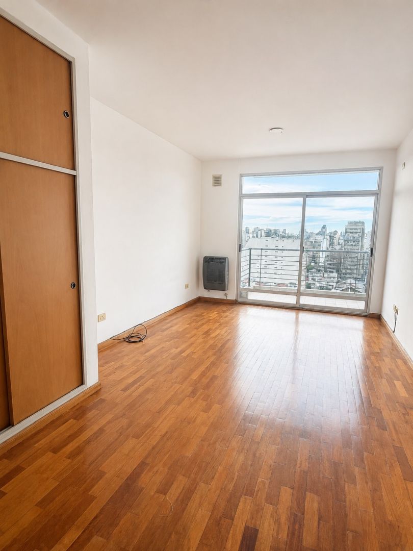 Departamento en Av. San Juan 2100