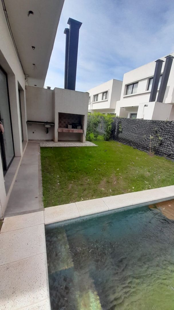 Casa en Venta en Ituzaingo, G.B.A. Zona Oeste