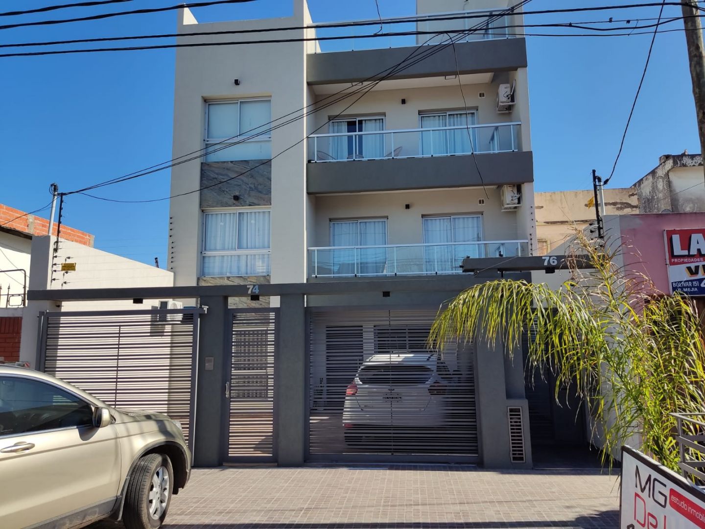 Departamento en Emilio Mitre 100