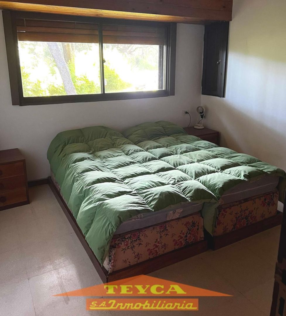 Casa en venta Lasalle 4 ambientes