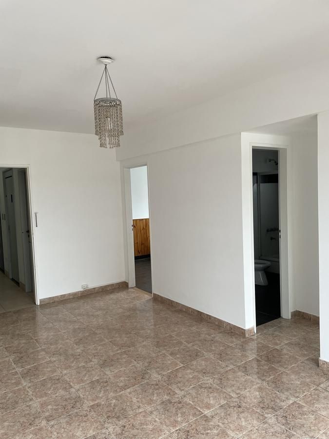 Lomas de Zamora laprida 700